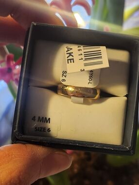 10kt Gold 4mm Band Ring Size 6